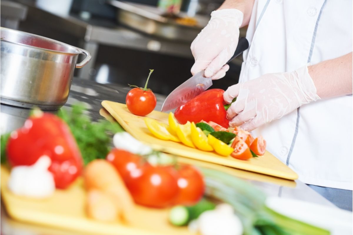 Código Alimentario Argentino: modificación art. 21 (capacitación en manipulación segura de alimentos)