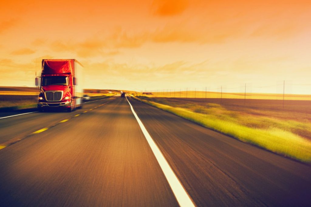 Selección de contenedores de transporte de alimentos en función de la carga