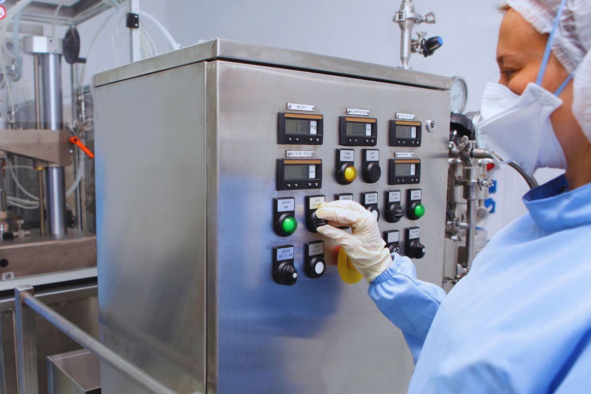 La implementación de HACCP y la enfermedad mental de los manipuladores de alimentos como el cuarto peligro: enlace con la cultura de Inocuidad alimentaria